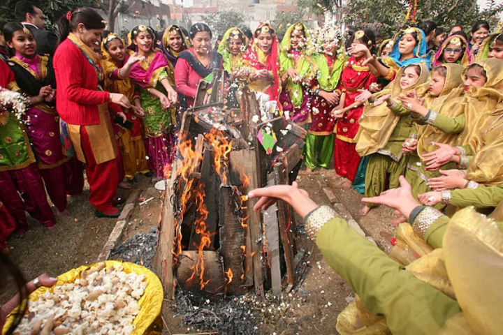 explore-india-trails-lohri-festival