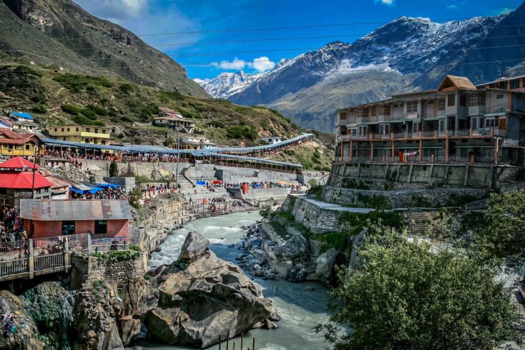 Badrinath Explore India Trails